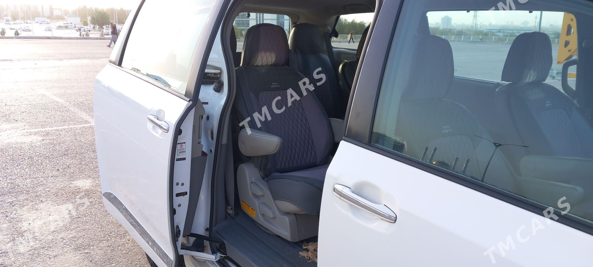 Toyota Sienna 2011 - 290 000 TMT - Ашхабад - img 7
