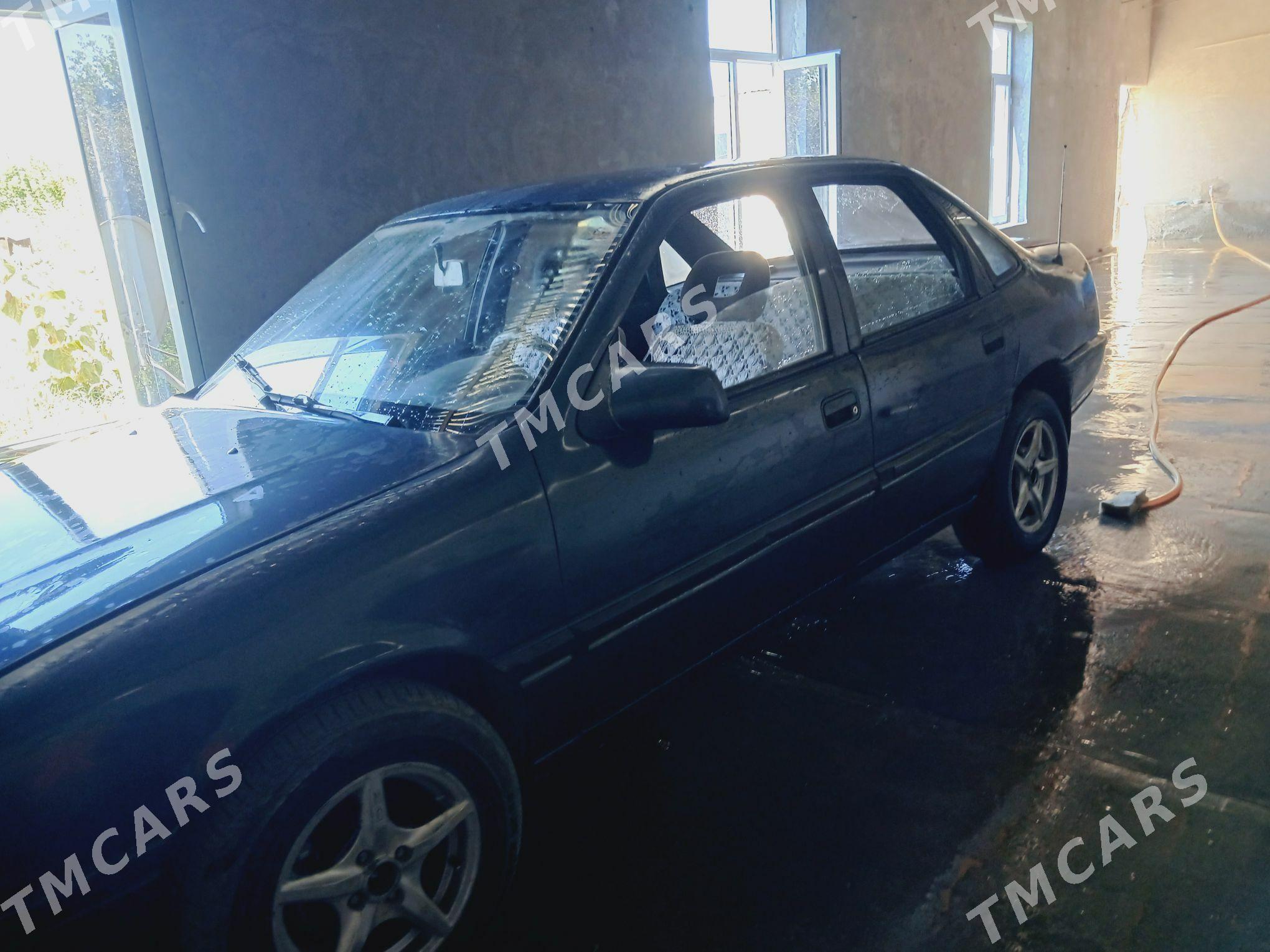 Opel Vectra 1990 - 25 000 TMT - Farap - img 2