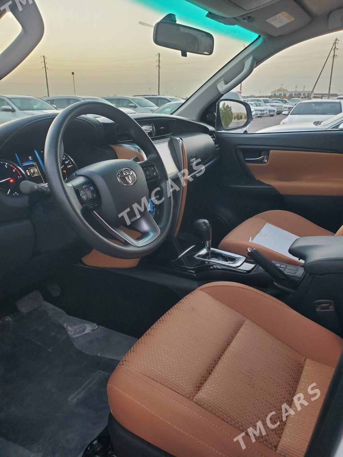 Toyota Fortuner 2024 - 624 000 TMT - Aşgabat - img 4