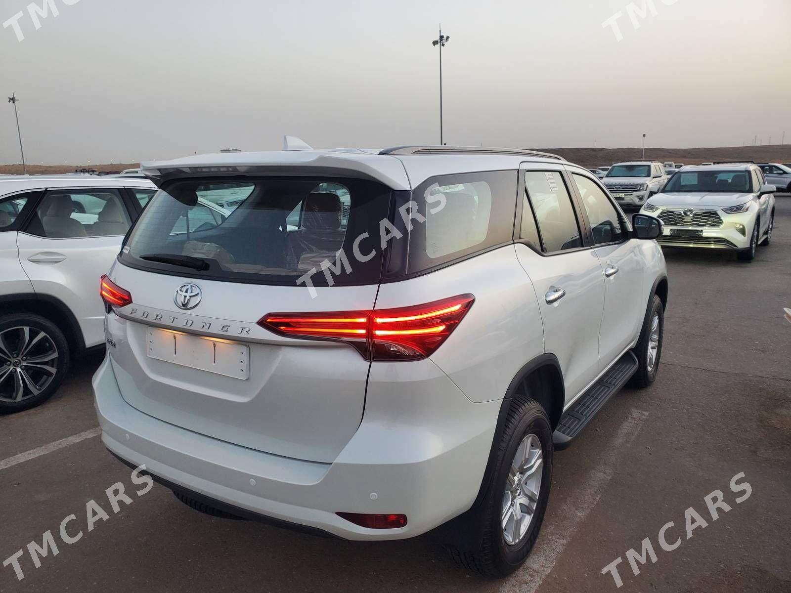 Toyota Fortuner 2024 - 624 000 TMT - Aşgabat - img 3