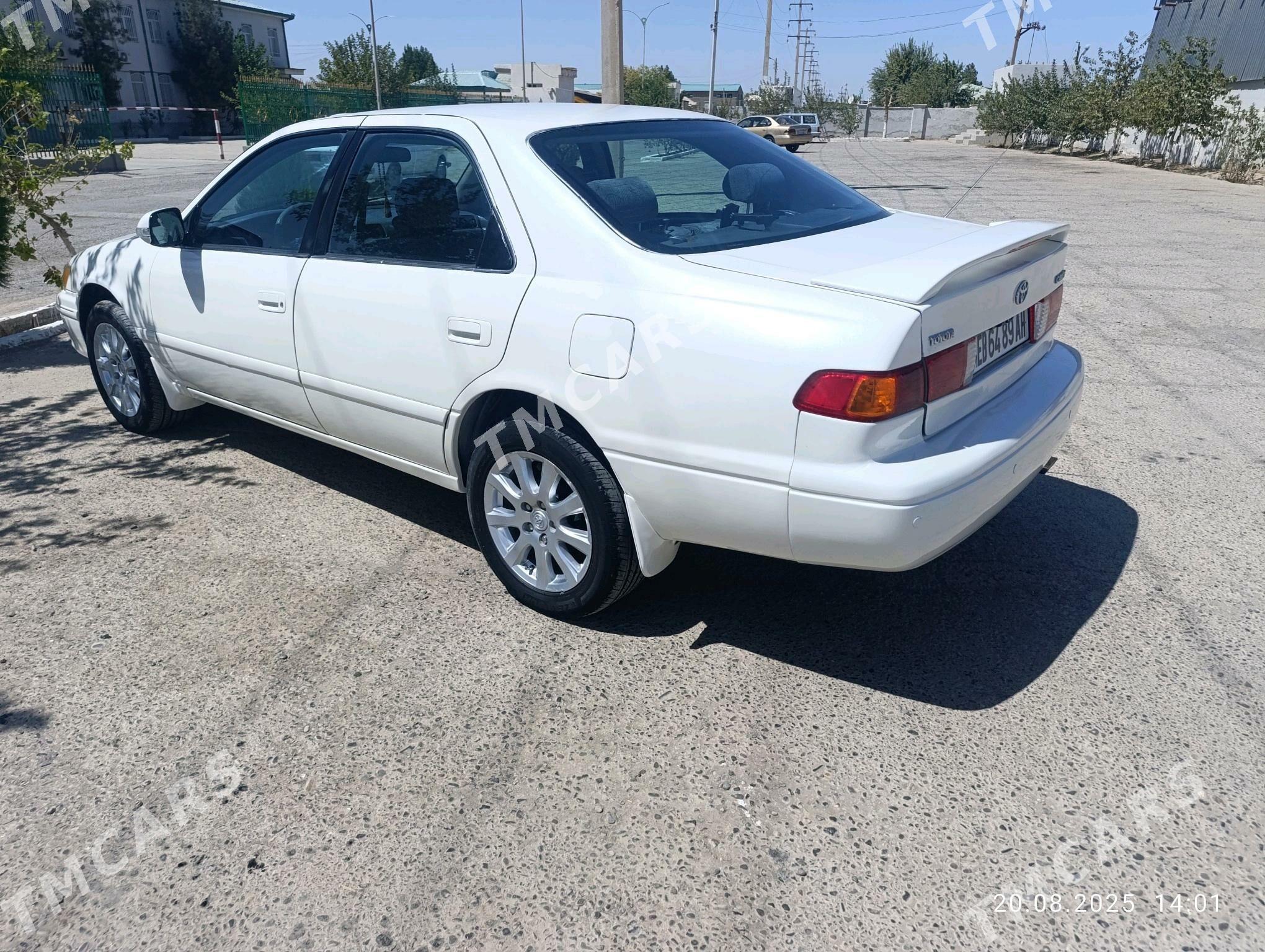Toyota Camry 2001 - 119 000 TMT - Теджен - img 3