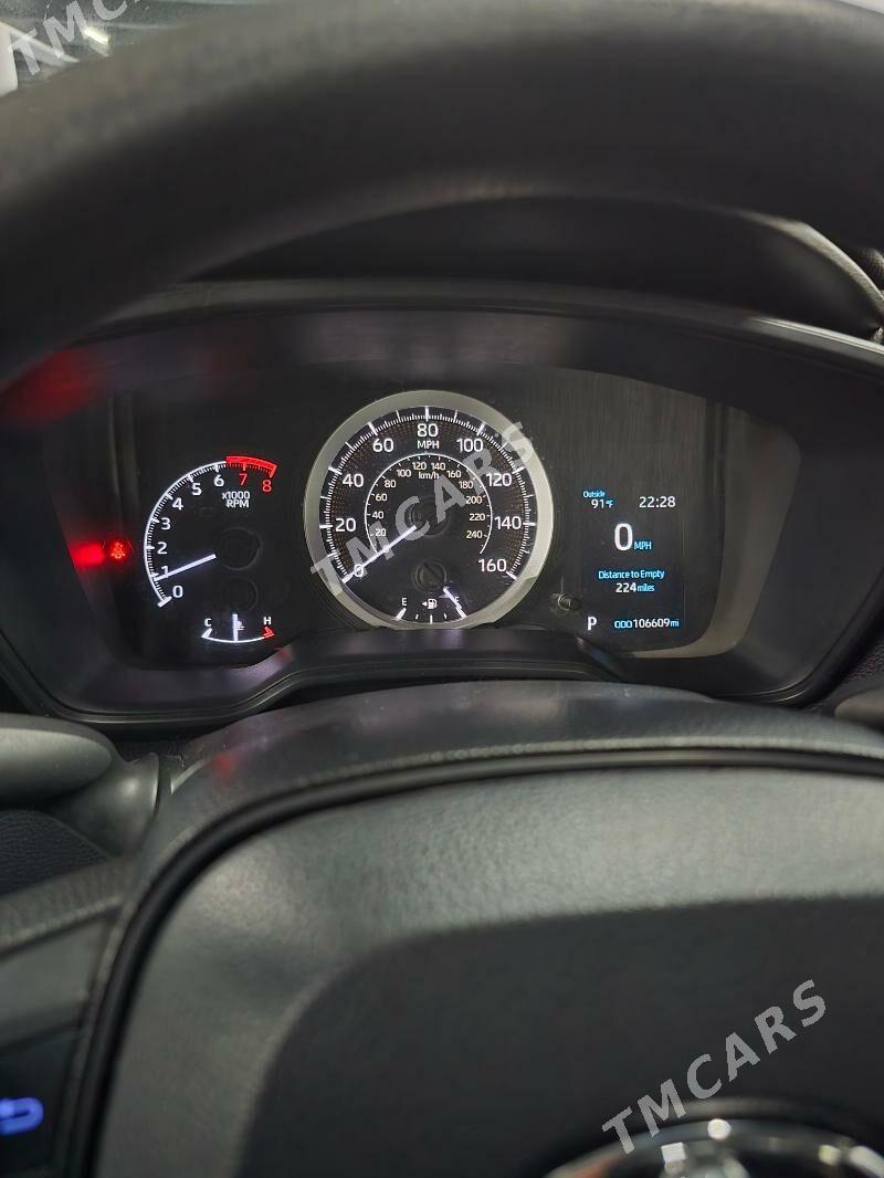 Toyota Corolla 2019 - 210 000 TMT - Ашхабад - img 4