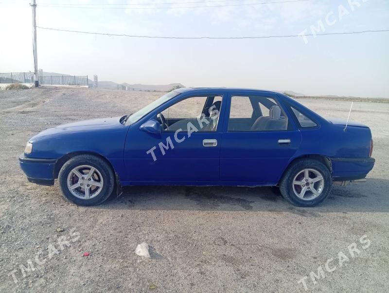 Opel Vectra 1989 - 27 000 TMT - Магданлы - img 2