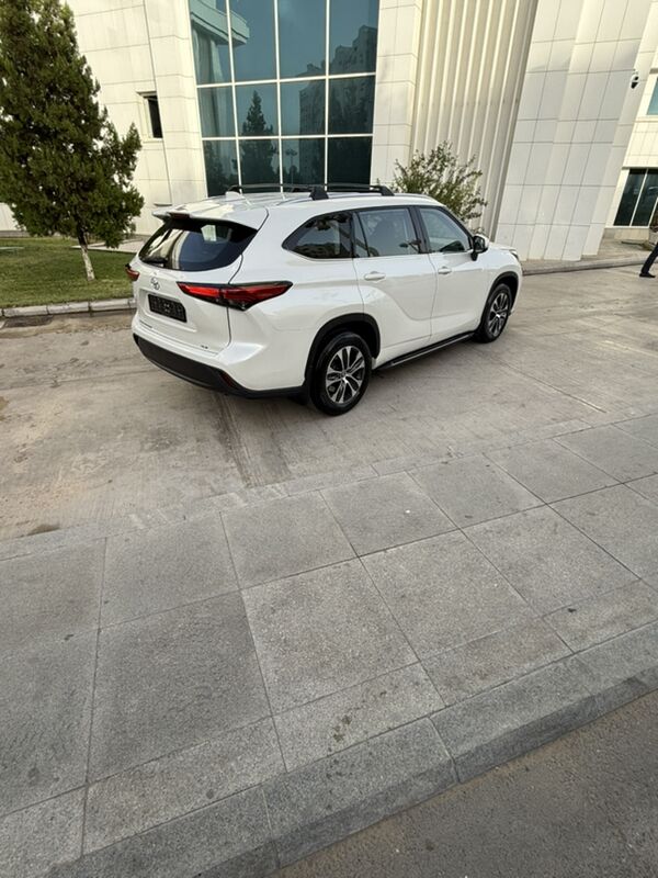 Toyota Highlander 2022 - 555 600 TMT - Aşgabat - img 2