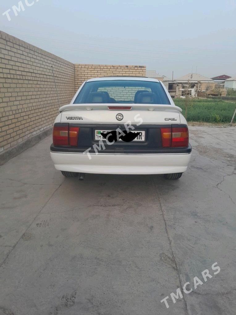 Opel Vectra 1993 - 40 000 TMT - Мары - img 3