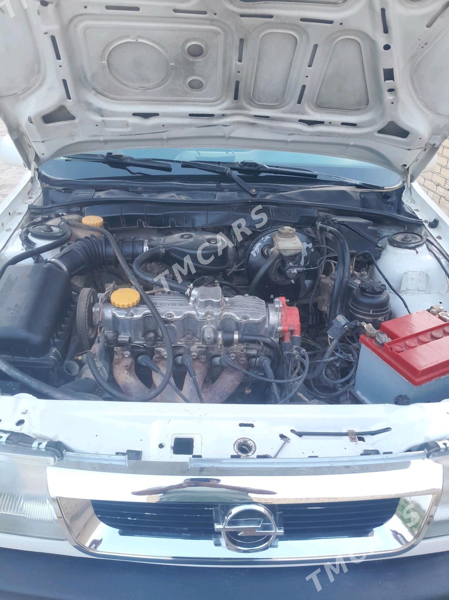 Opel Vectra 1993 - 40 000 TMT - Мары - img 5
