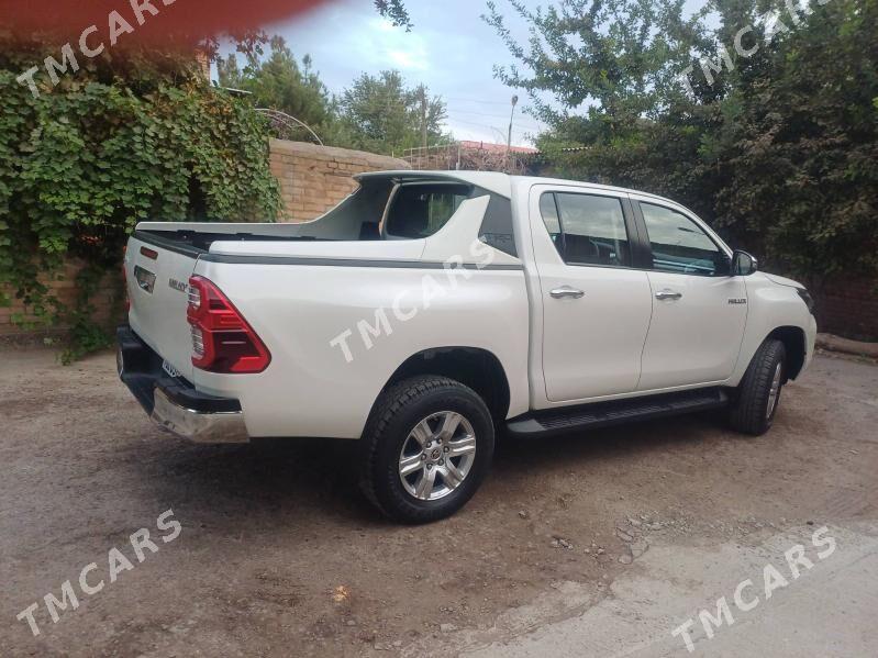 Toyota Hilux 2022 - 600 000 TMT - Türkmenabat - img 5