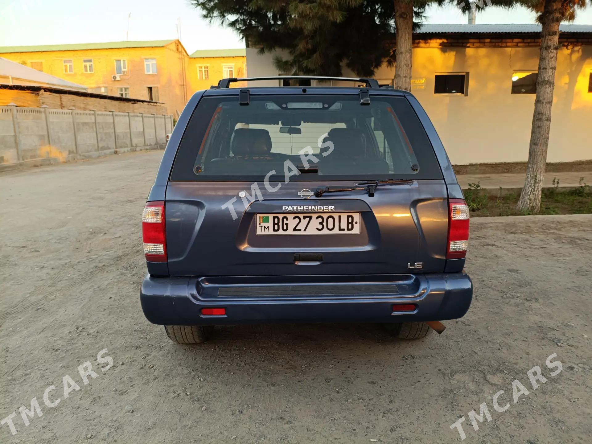 Nissan Pathfinder 2002 - 120 000 TMT - Türkmenabat - img 2