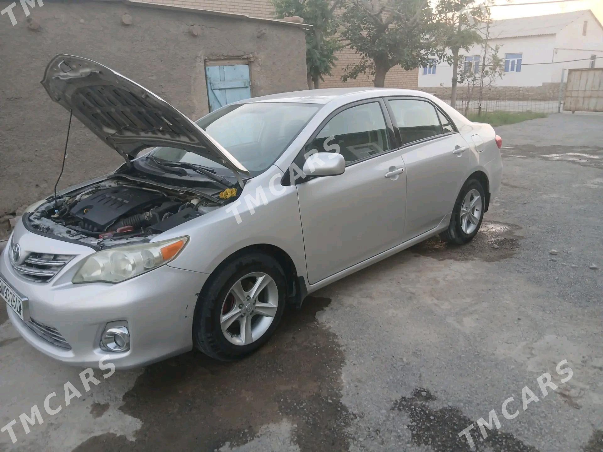 Toyota Corolla 2013 - 170 000 TMT - Köýtendag - img 3