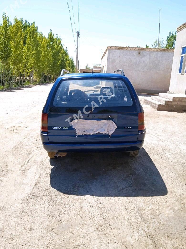 Opel Astra 1992 - 36 000 TMT - Губадаг - img 4