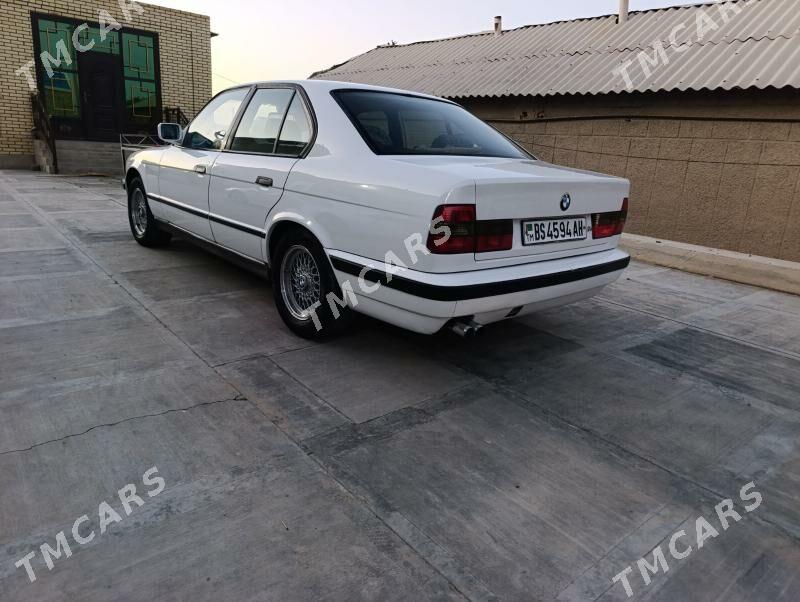 BMW 528 1990 - 50 000 TMT - Байрамали - img 3