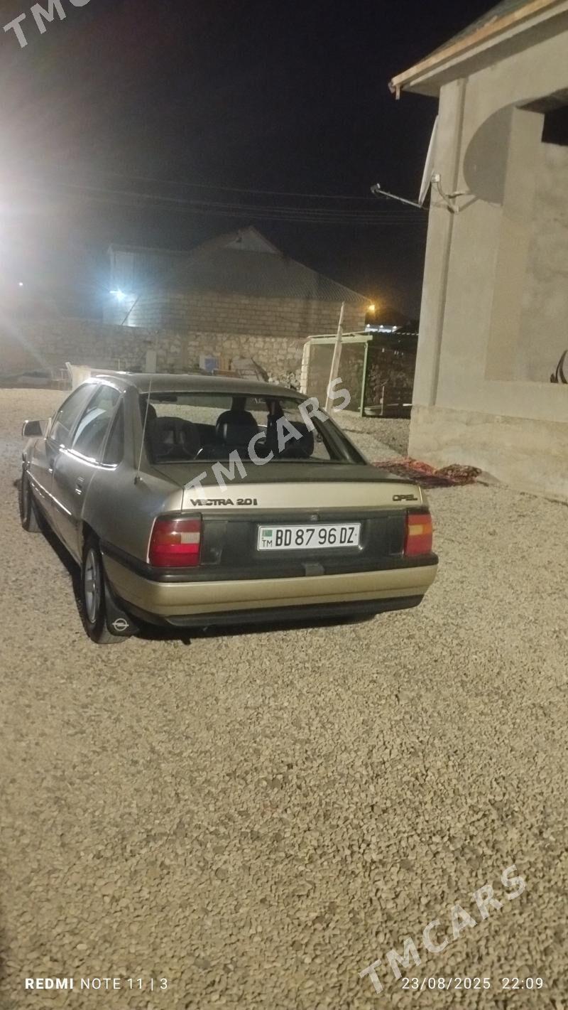Opel Vectra 1989 - 35 000 TMT - Türkmenbaşy - img 4