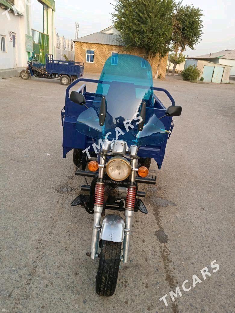 Fekon FK200-14G 2011 - 20 000 TMT - Серахс - img 3
