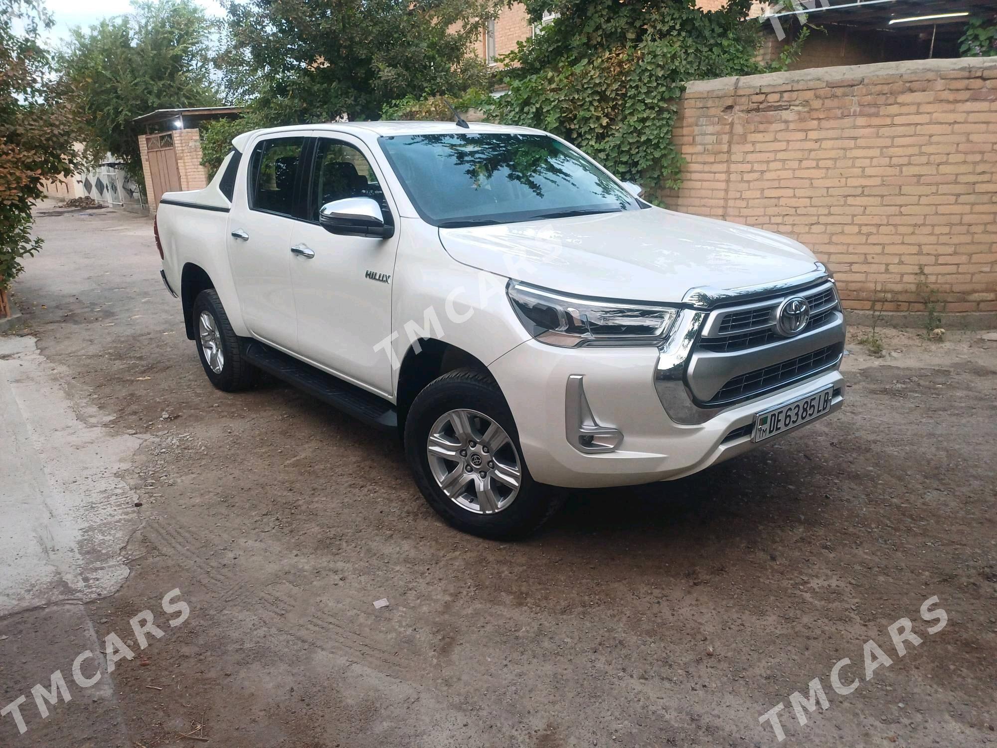 Toyota Hilux 2022 - 600 000 TMT - Türkmenabat - img 8