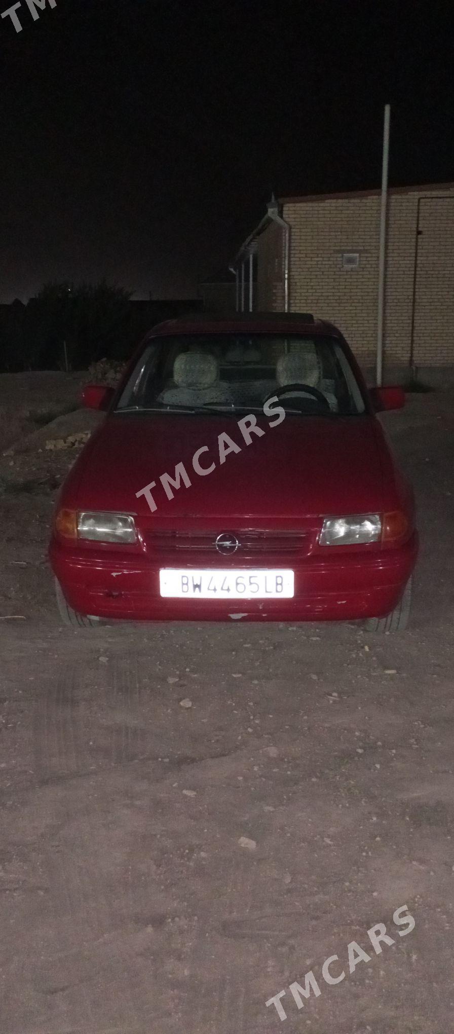Opel Astra 1993 - 35 000 TMT - Фарап - img 4