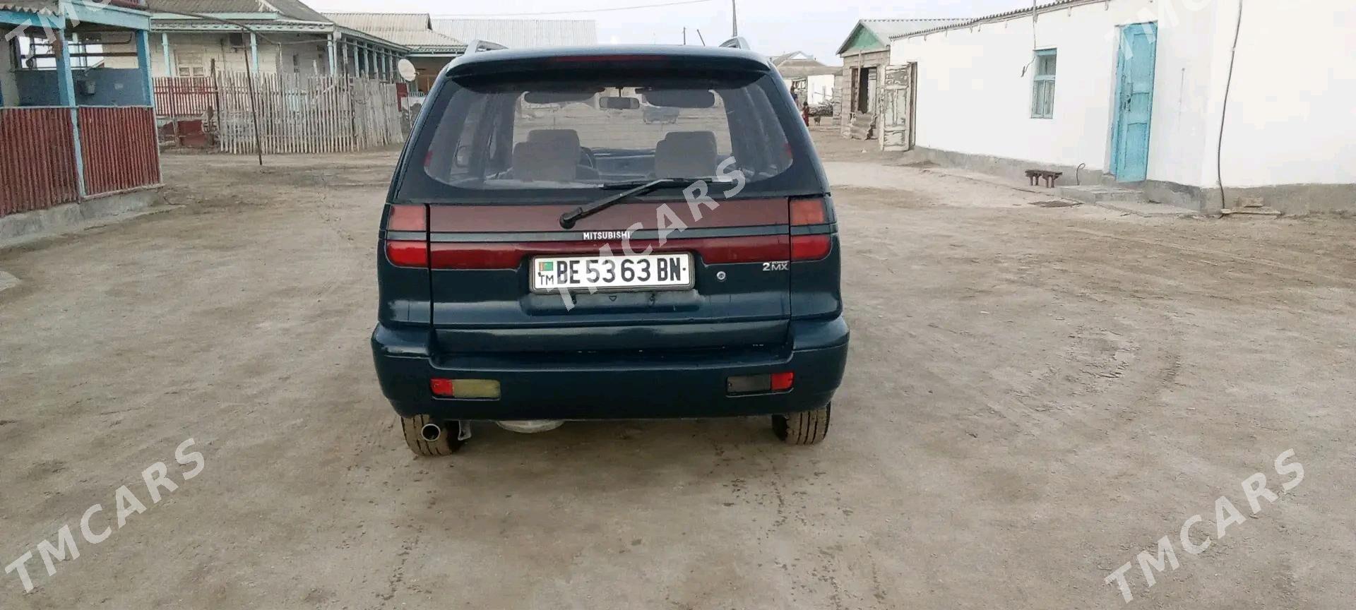 Mitsubishi Chariot 1993 - 25 000 TMT - Эсенгулы - img 5