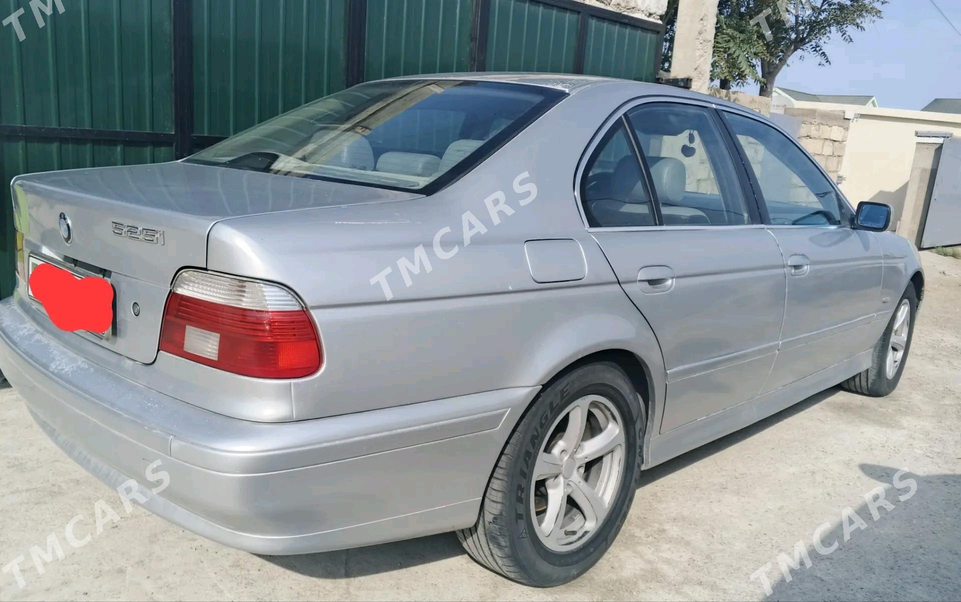 BMW 5 Series 2003 - 100 000 TMT - Hazar - img 3