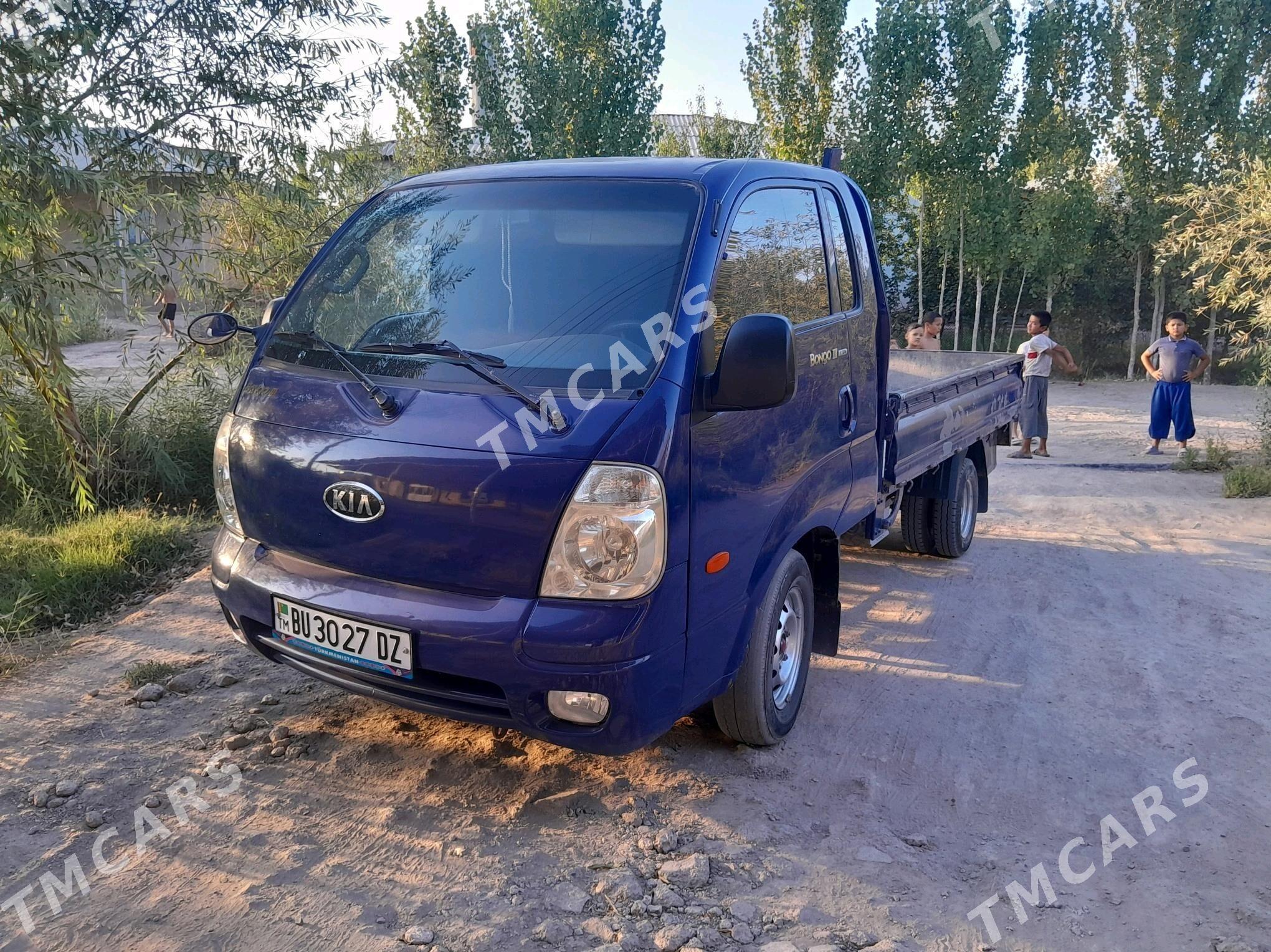 Kia Bongo 2005 - 140 000 TMT - Boldumsaz - img 2