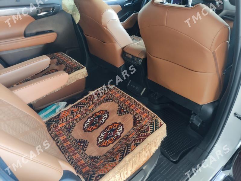 Toyota Highlander 2022 - 974 000 TMT - Мары - img 1