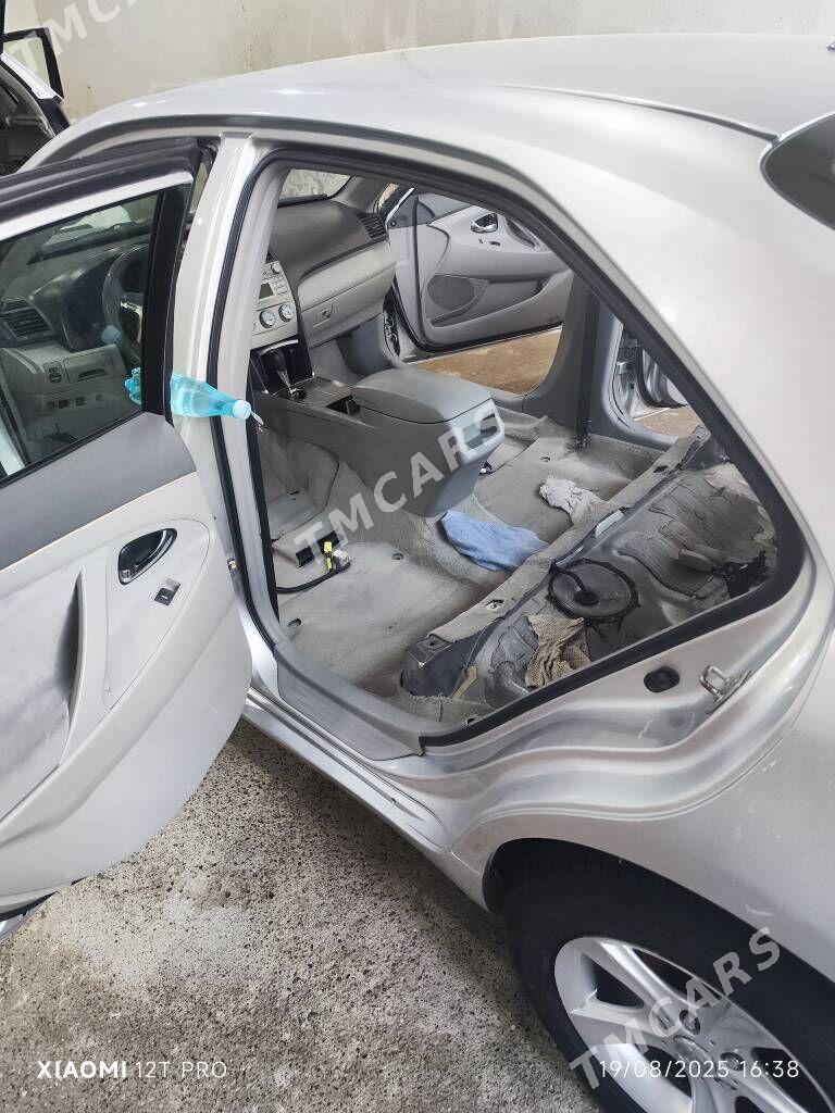 Toyota Camry 2010 - 180 000 TMT - Мары - img 3