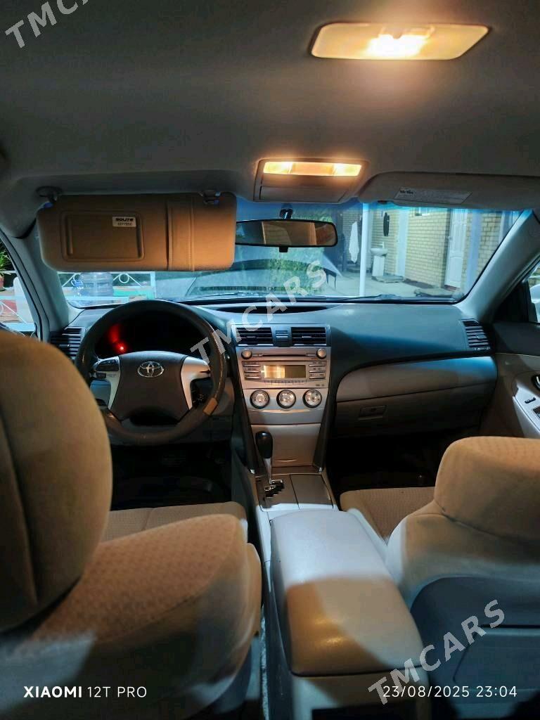 Toyota Camry 2010 - 180 000 TMT - Мары - img 10