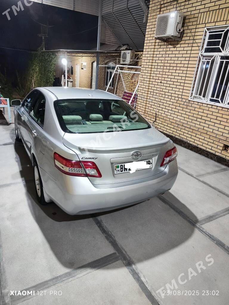 Toyota Camry 2010 - 180 000 TMT - Мары - img 8