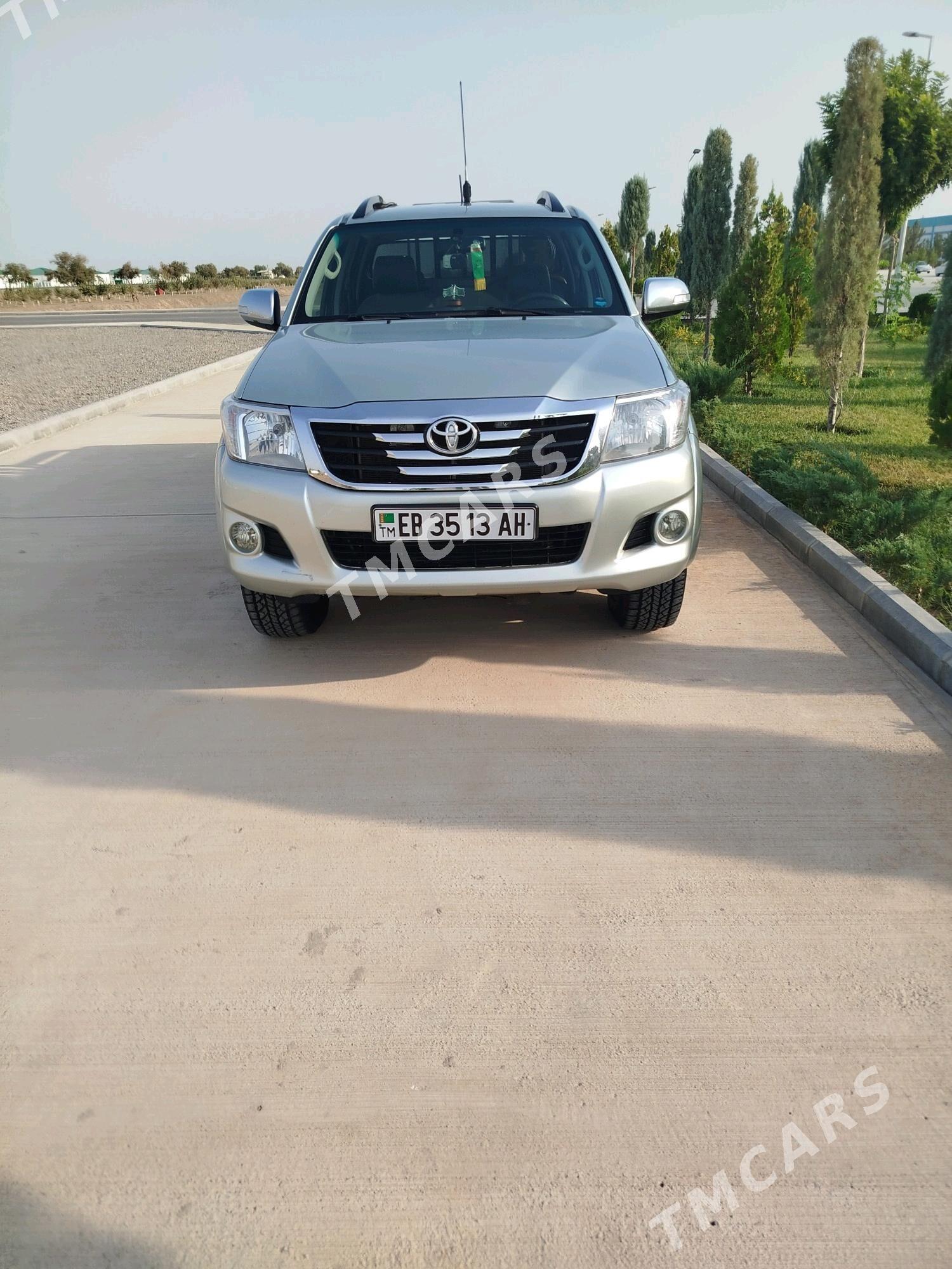 Toyota Hilux 2013 - 370 000 TMT - Бабадайхан - img 3
