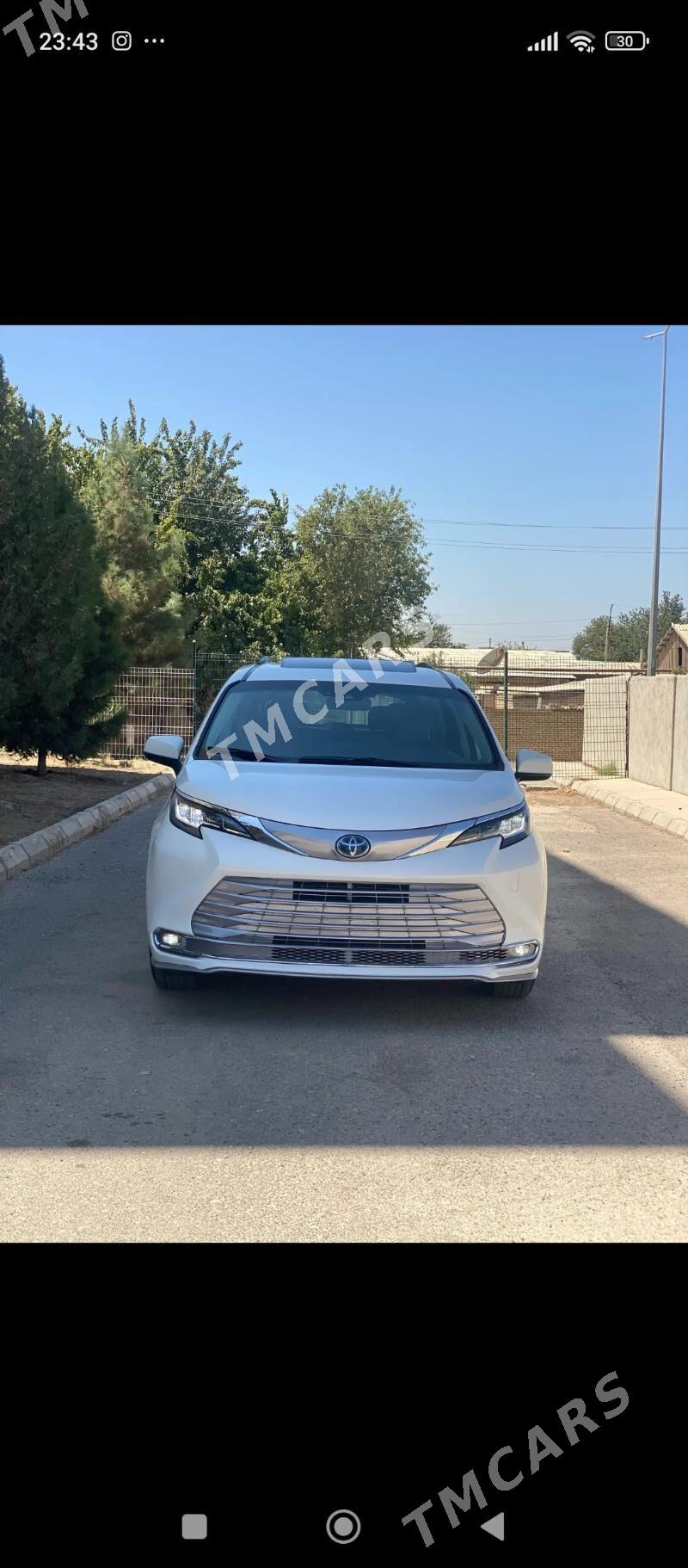 Toyota Sienna 2021 - 405 000 TMT - Мары - img 4