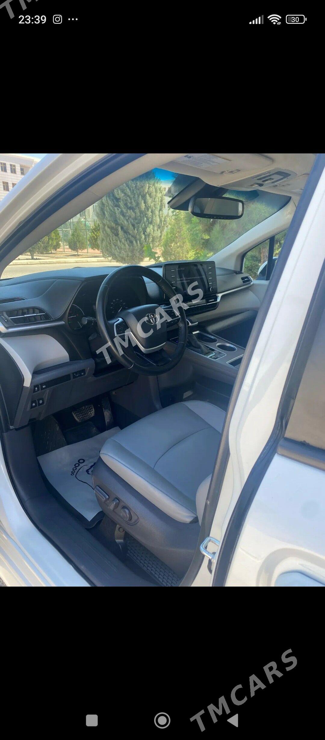 Toyota Sienna 2021 - 405 000 TMT - Мары - img 3