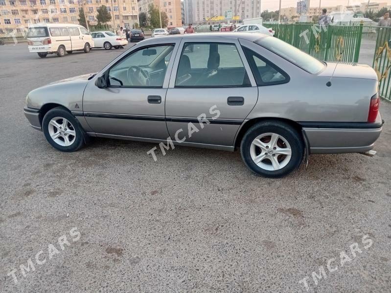 Opel Vectra 1993 - 35 000 TMT - Байрамали - img 2