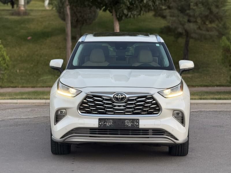 Toyota Highlander 2021 - 665 000 TMT - Ашхабад - img 3