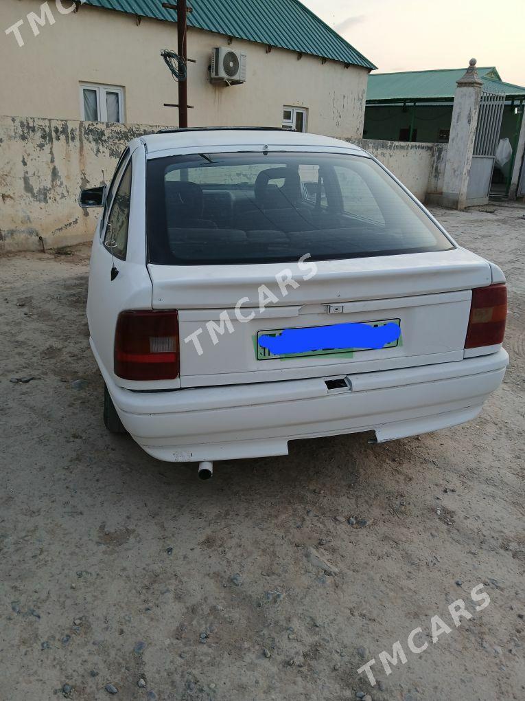 Opel Vectra 1992 - 28 000 TMT - Änew - img 2