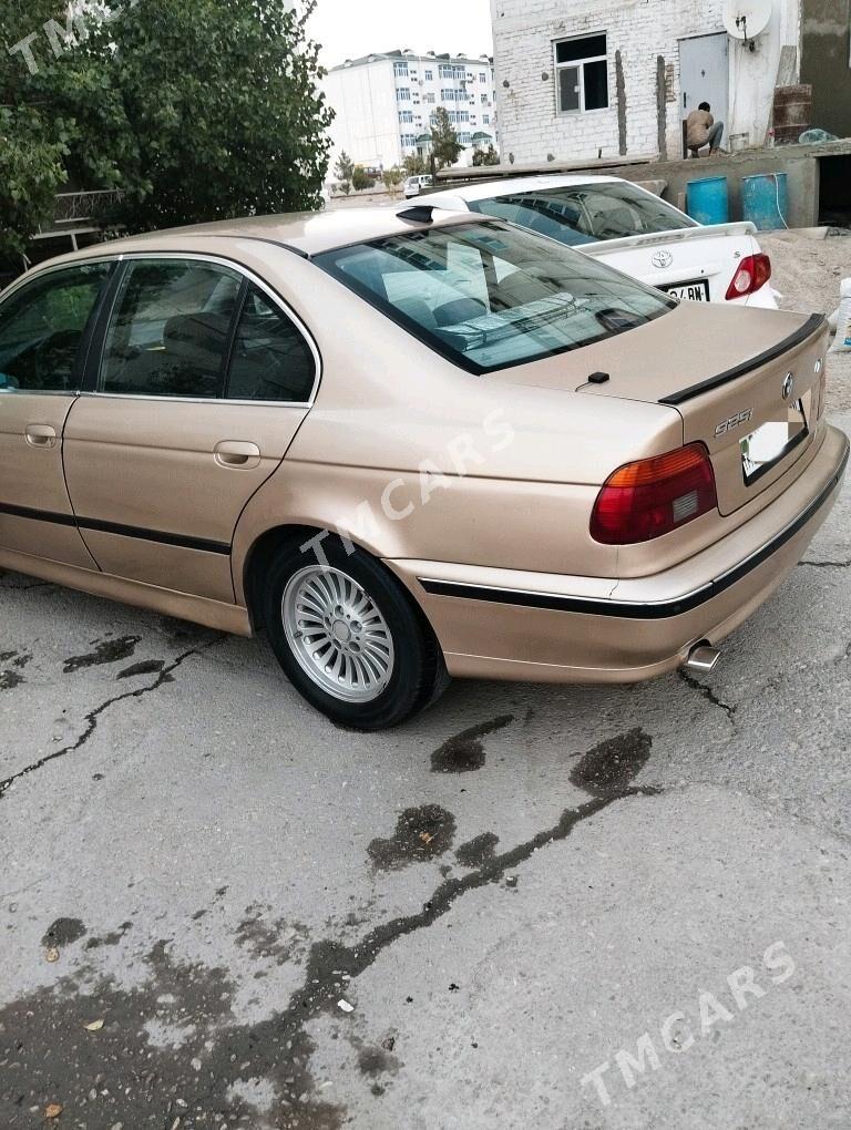 BMW E39 1999 - 80 000 TMT - Türkmenbaşy - img 2