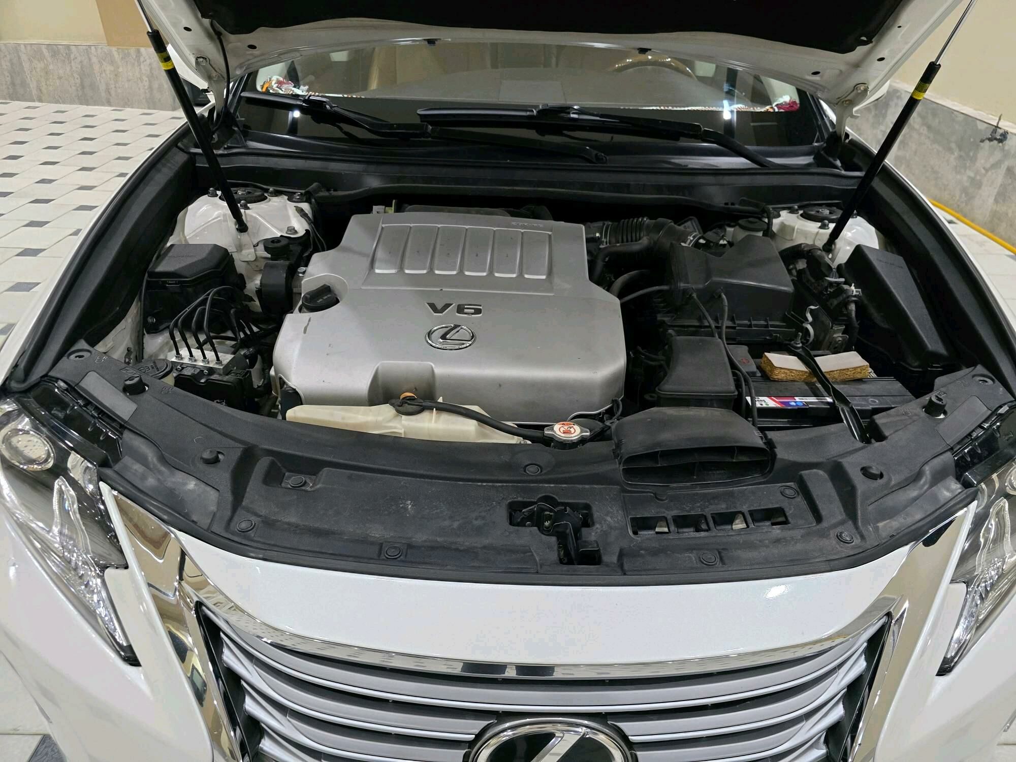 Lexus ES 350 2018 - 460 000 TMT - Бекреве - img 7