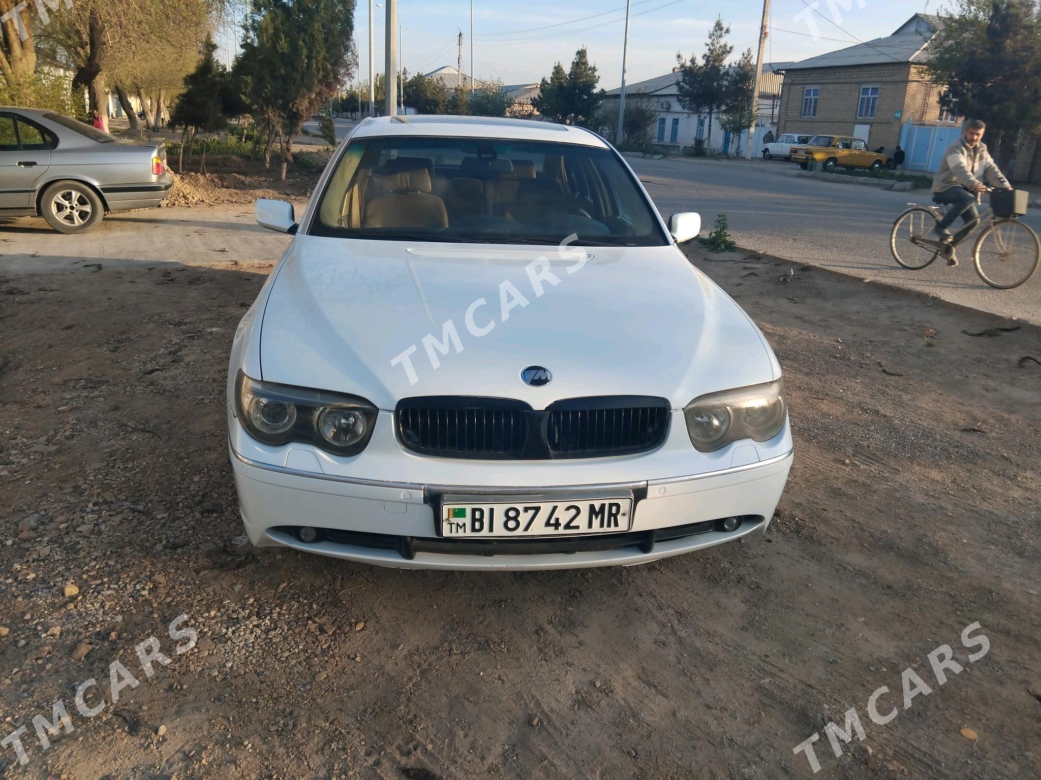 BMW 745 2002 - 110 000 TMT - Байрамали - img 8