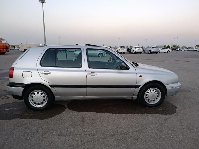 Volkswagen Golf 1994 - 35 000 TMT - Türkmenabat - img 7