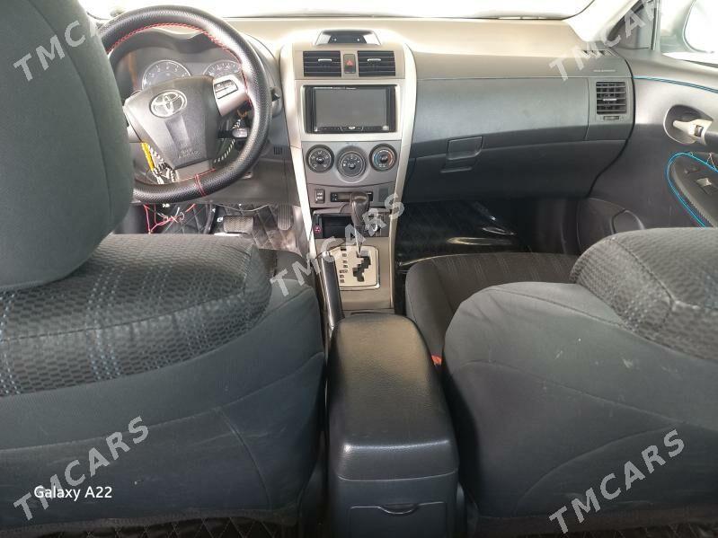 Toyota Corolla 2011 - 160 000 TMT - Кëши - img 5