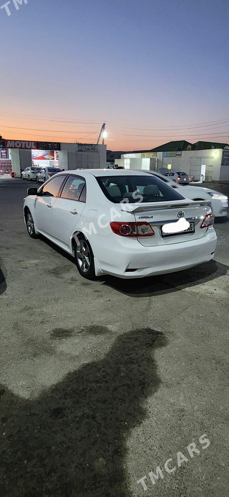 Toyota Corolla 2013 - 168 000 TMT - Büzmeýin - img 3