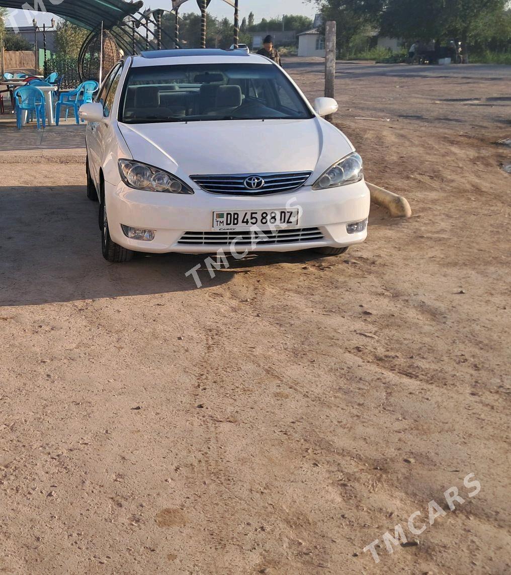 Toyota Camry 2005 - 172 000 TMT - Кёнеургенч - img 1