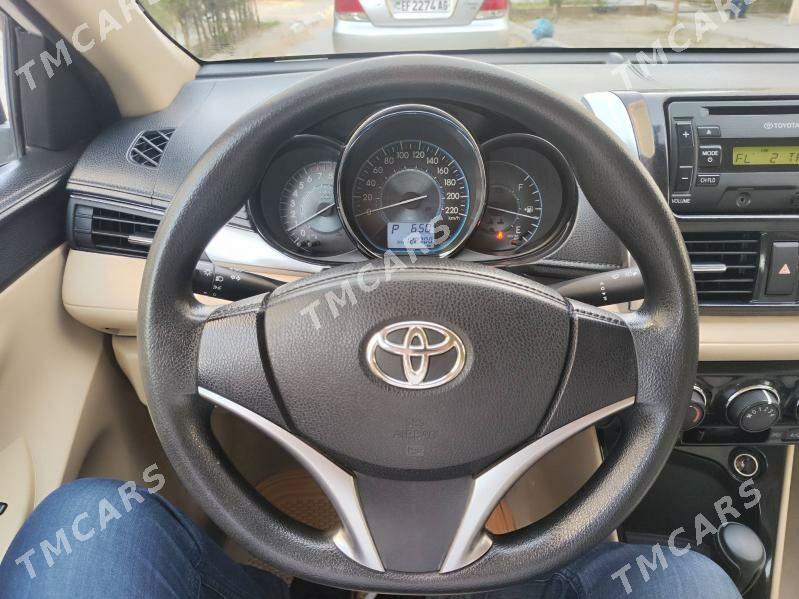Toyota Yaris 2014 - 175 000 TMT - Ашхабад - img 2