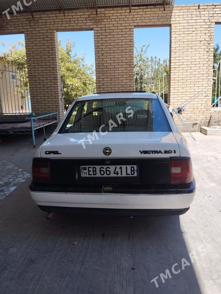 Opel Vectra 1990 - 25 000 TMT - Чарджоу - img 2
