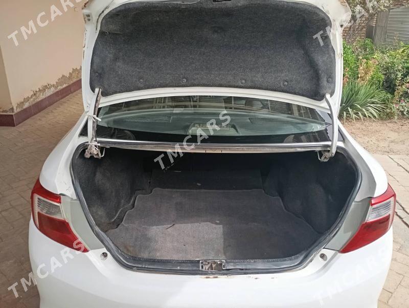 Toyota Camry 2012 - 150 000 TMT - Baýramaly - img 6