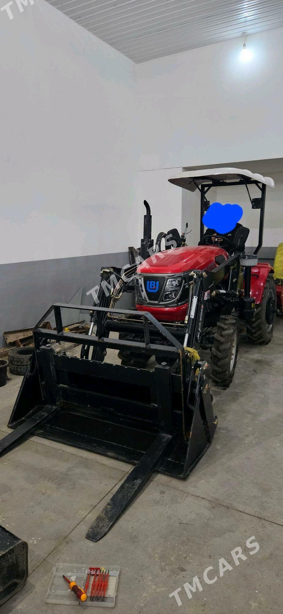 JCB 3CX Compact 2023 - 160 000 TMT - Дашогуз - img 2