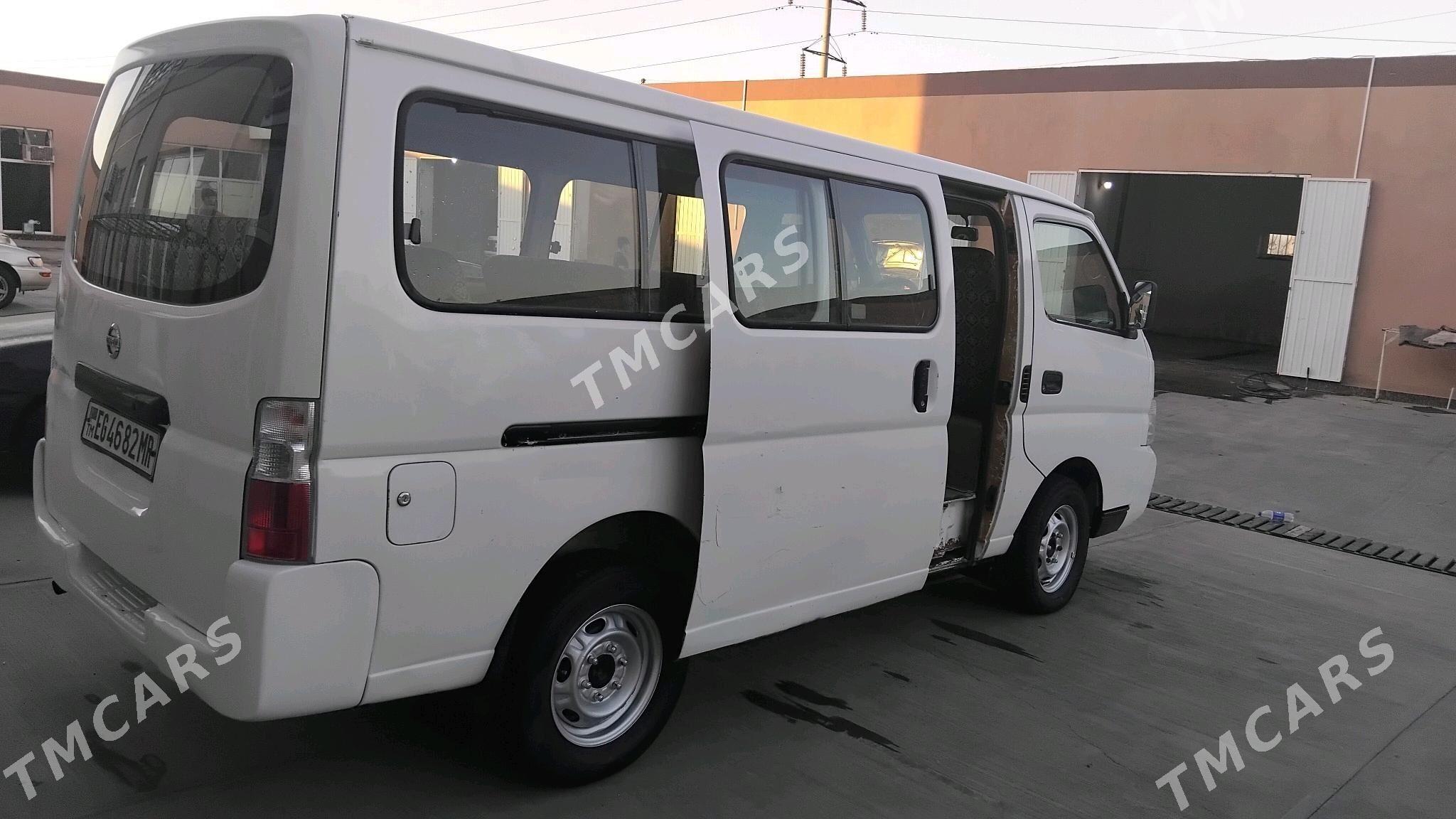 Nissan Urvan 2002 - 105 000 TMT - Mary - img 3