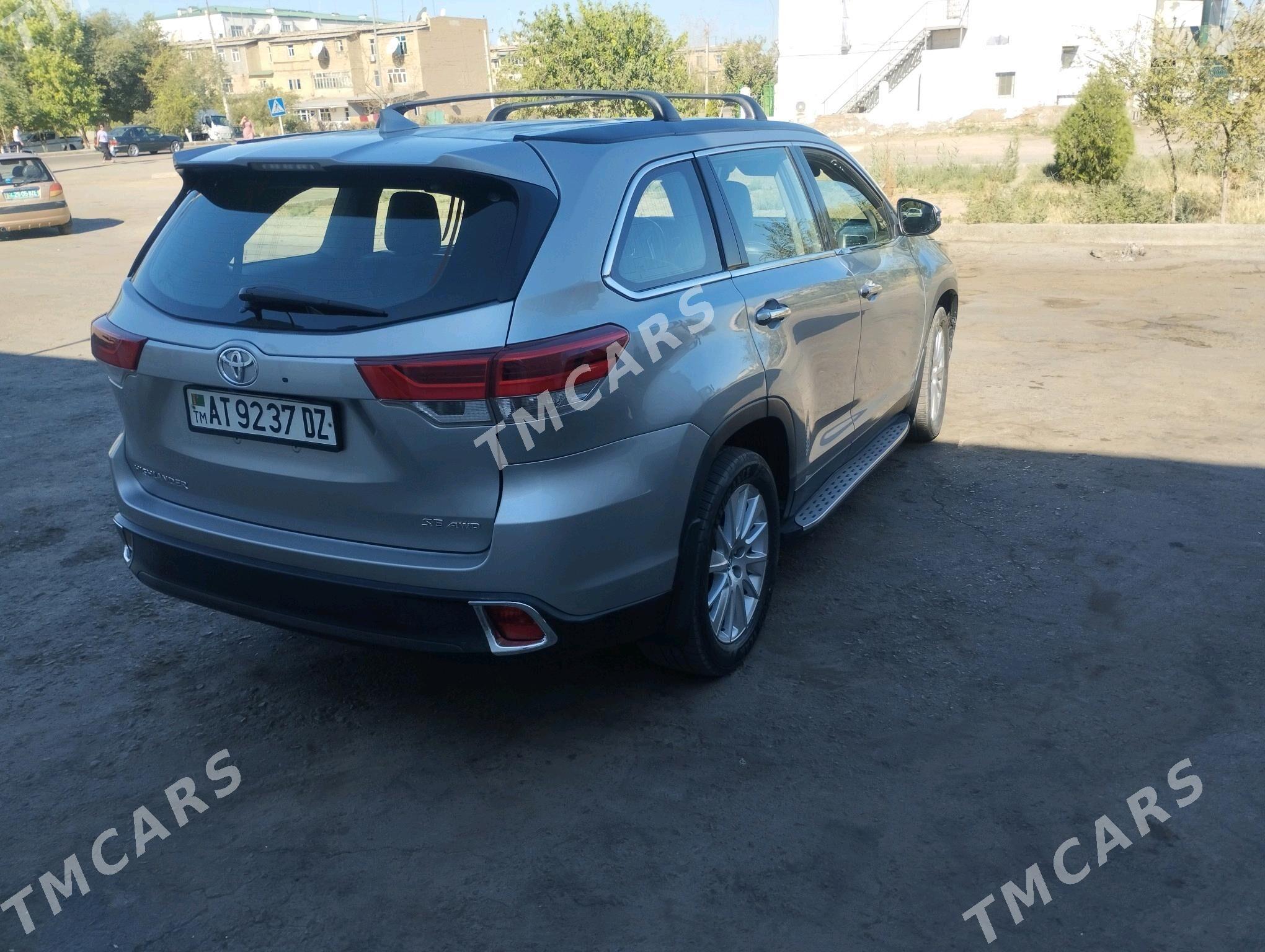 Toyota Highlander 2019 - 430 000 TMT - Daşoguz - img 2