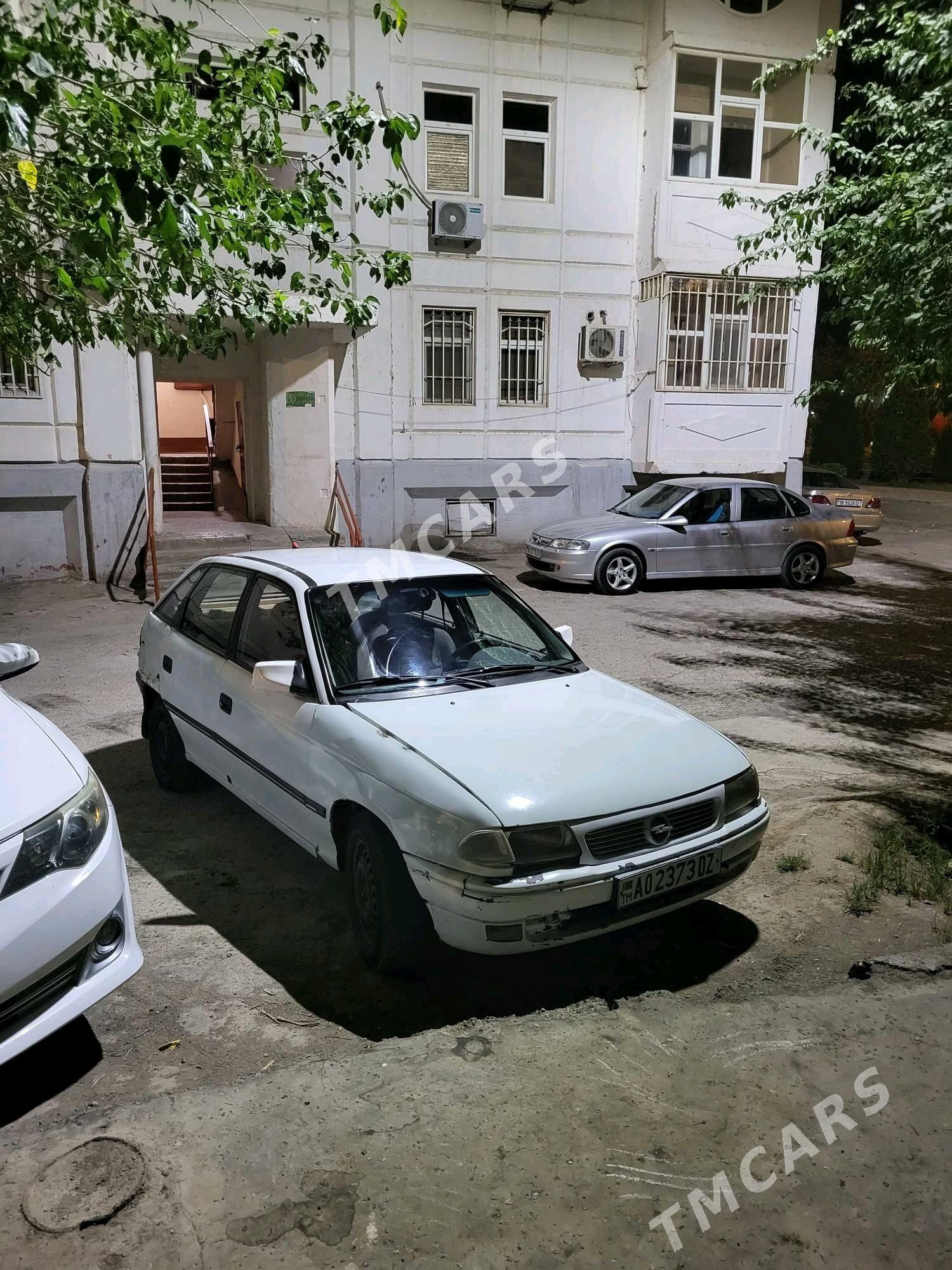 Opel Astra 1993 - 18 000 TMT - Дашогуз - img 2