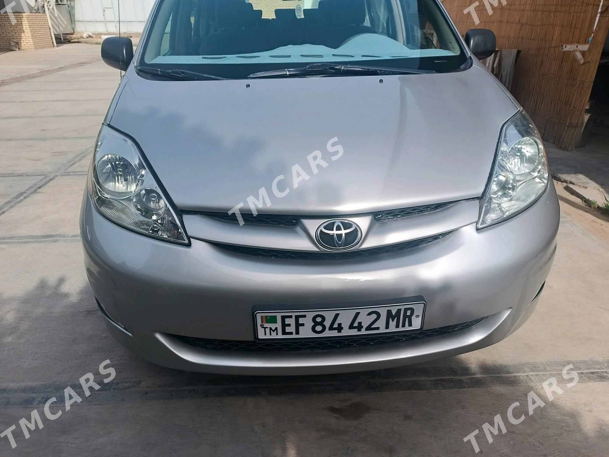 Toyota Sienna 2005 - 250 000 TMT - Mary - img 5