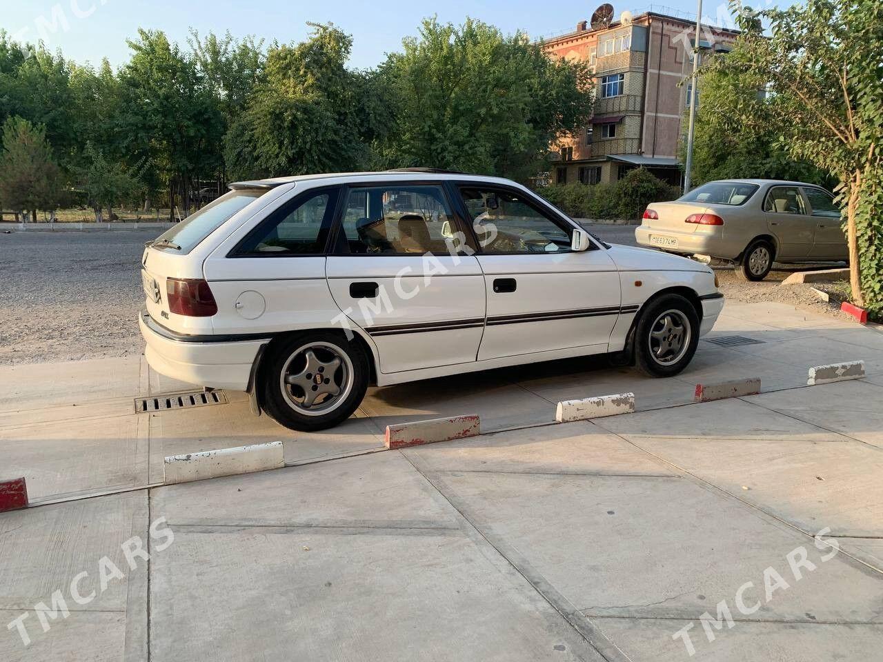 Opel Astra 1993 - 48 000 TMT - Mary - img 4