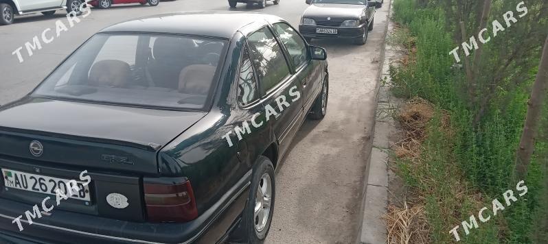 Opel Vectra 1990 - 35 000 TMT - Dänew - img 3
