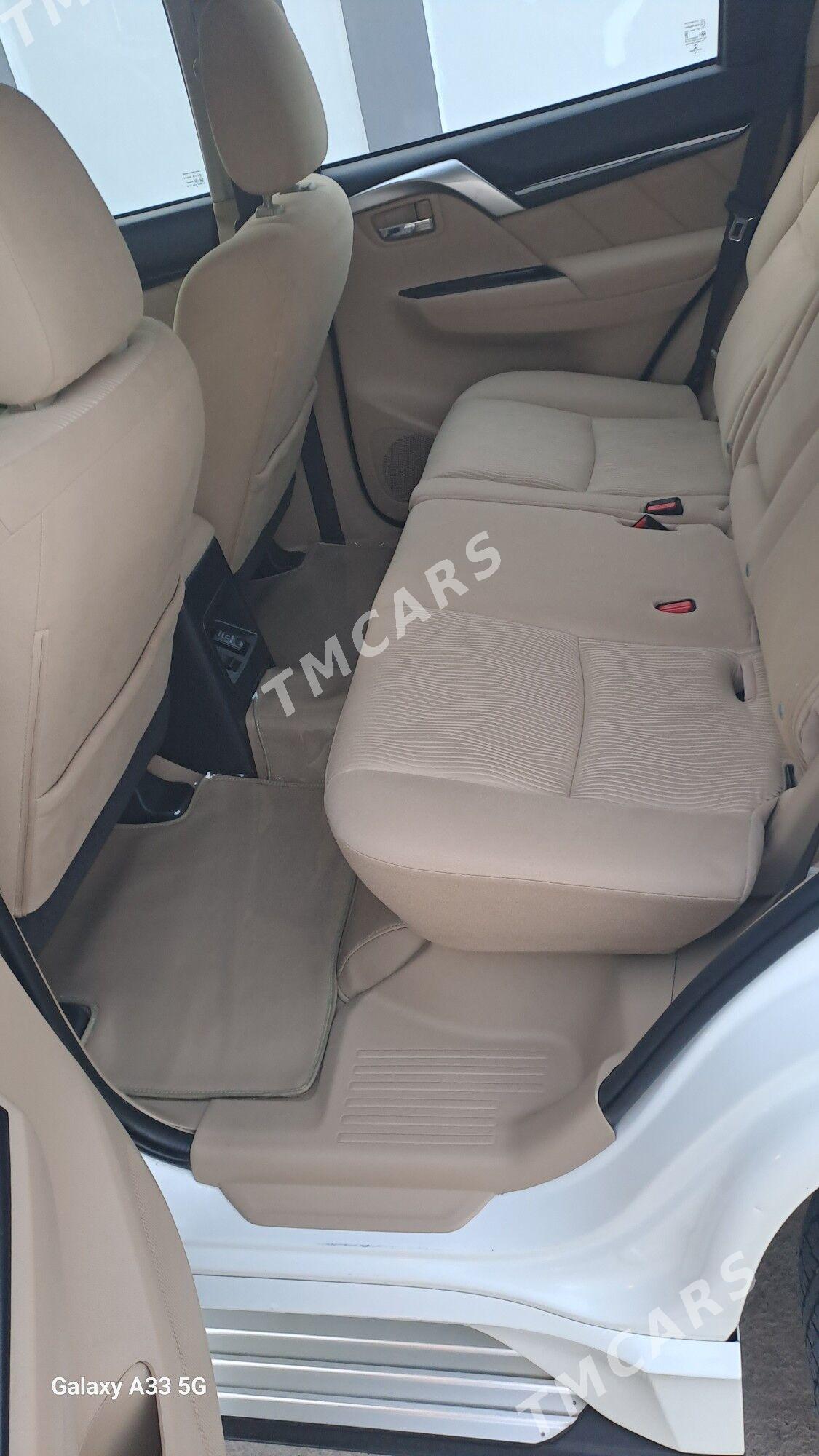 Mitsubishi Montero Sport 2019 - 375 000 TMT - Bedew - img 3